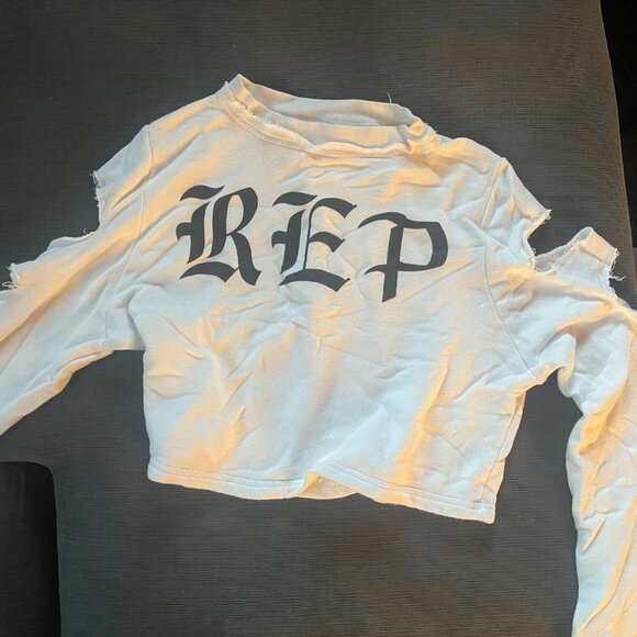 Taylor Swift official merch reputation cropped sweatshirt - Picture 2 of 3
